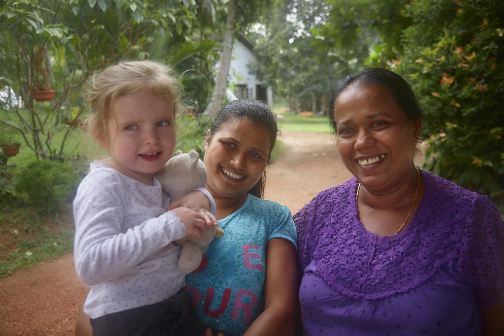 Happy Man Village Bentota Luaran gambar